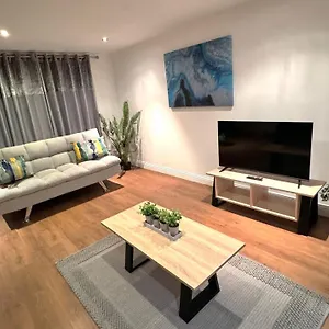3br-house-osset-wakefield-free-parking-3-cars-wi-fi-long-stays.yorkshirehotels.net/